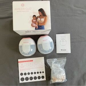 Ameda Glo Wearable Pumps with Accessories